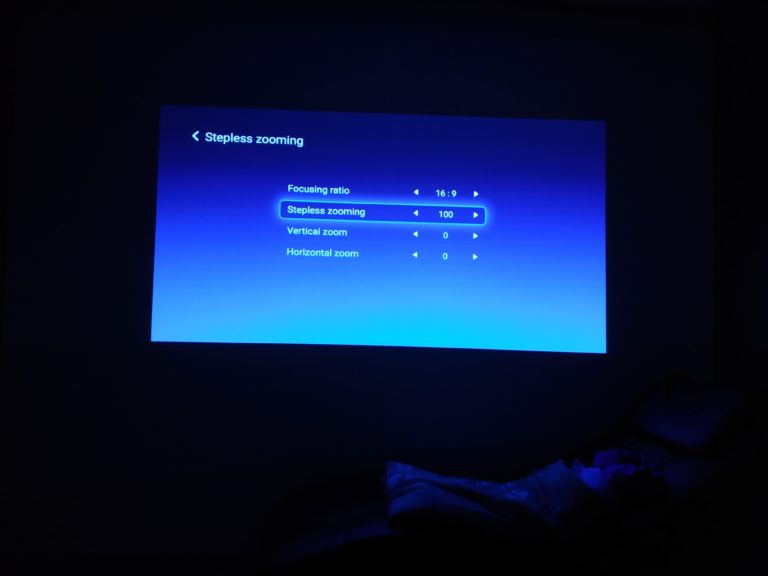 xgimi stepless zoom