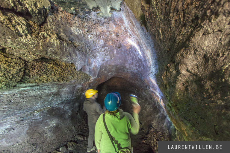 volcan etna grotte de lave